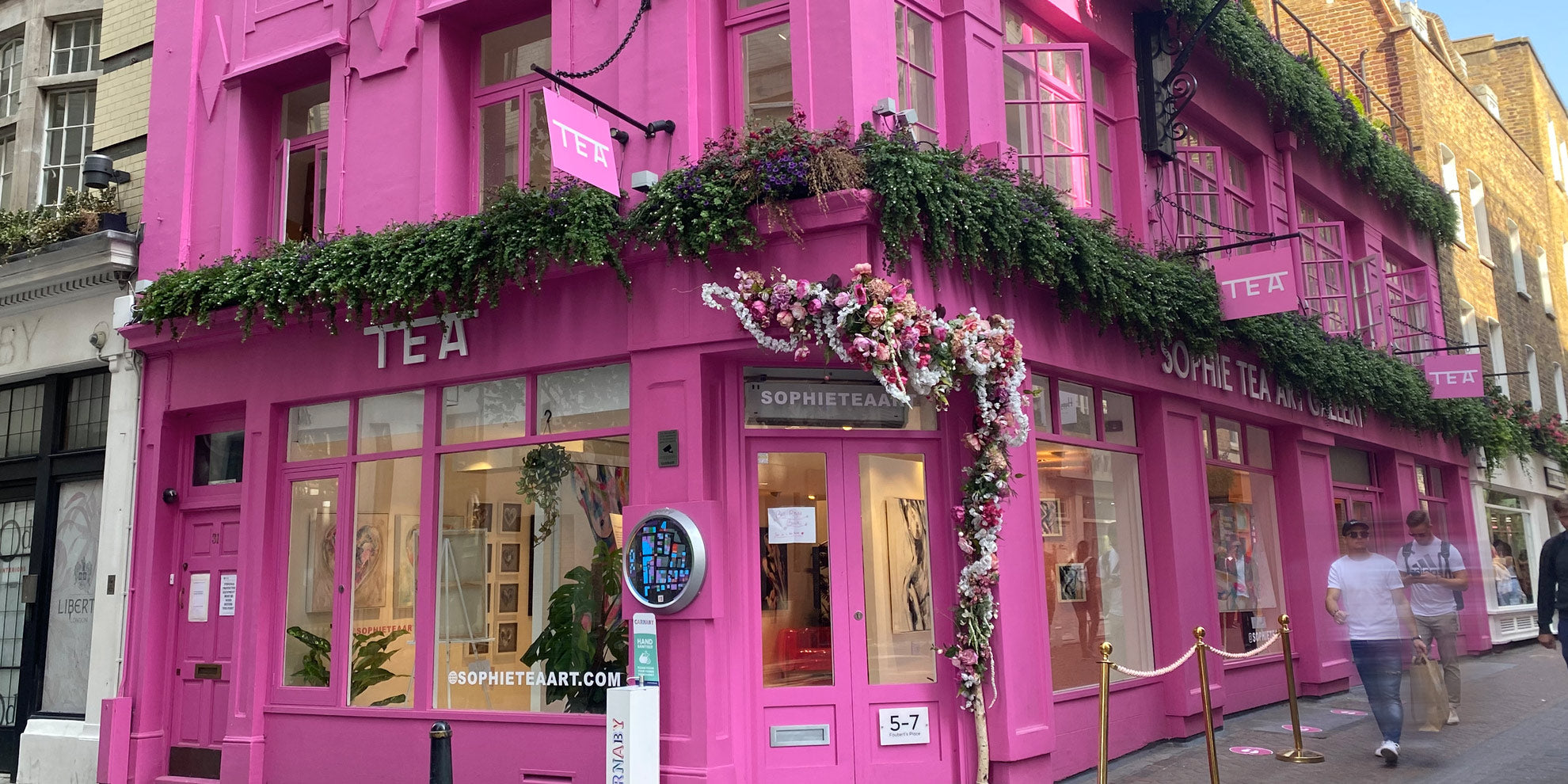 Cool Shop Signs London