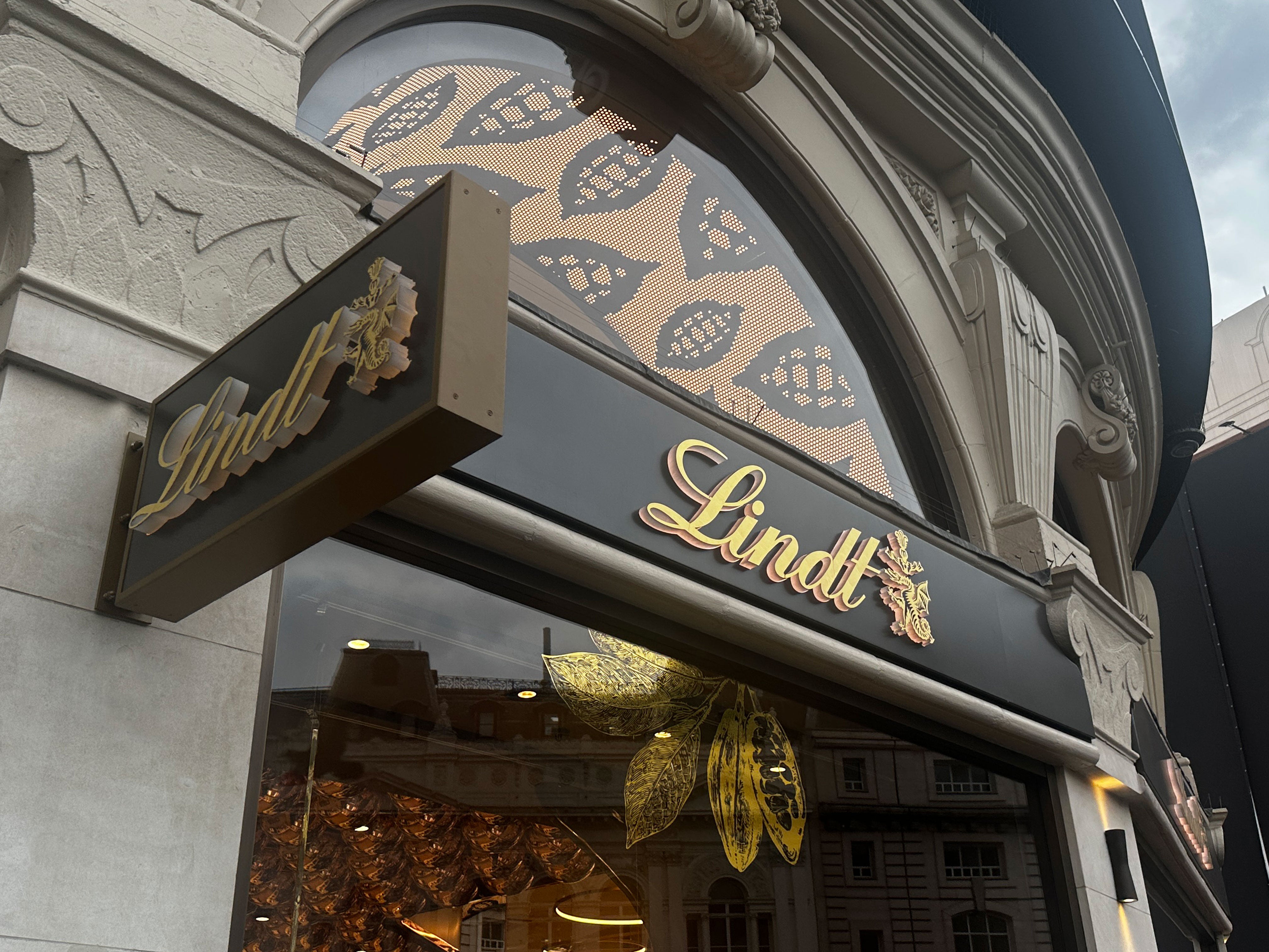 Formadesign UK London - Bespoke Signage London | Goodwin & Goodwin