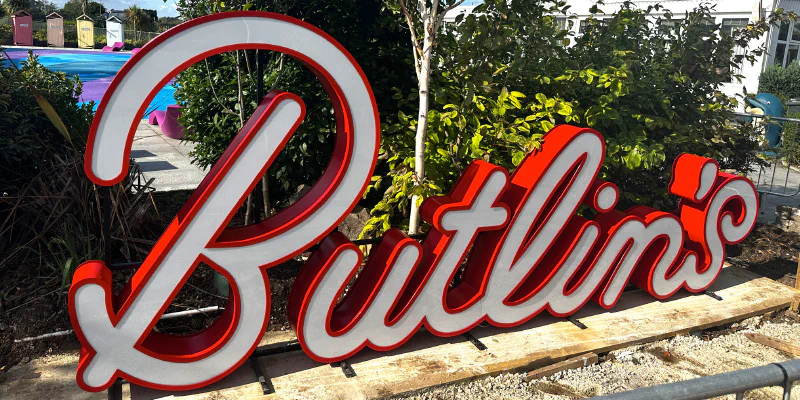 Butlins Giant Illuminated Letters - Skegness Butlins Giant Illuminated Letters - Skegness – Giant Letters by Goodwin & Goodwin, London