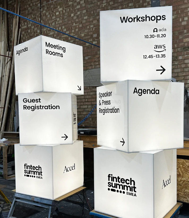 Large cube lightboxes wayfindinge1e Large cube lightboxes wayfindinge1e – Light Boxes by Goodwin & Goodwin, London