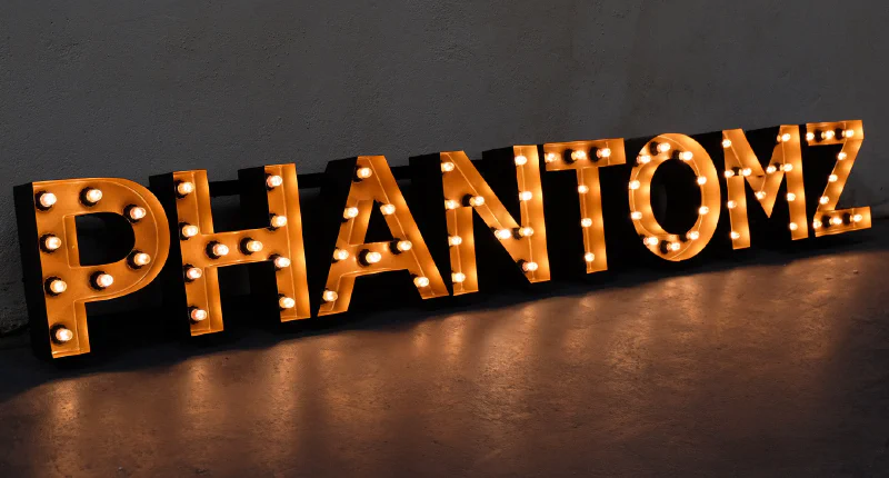 Gold light up letters Gold light up letters – Light Up Letters by Goodwin & Goodwin, London