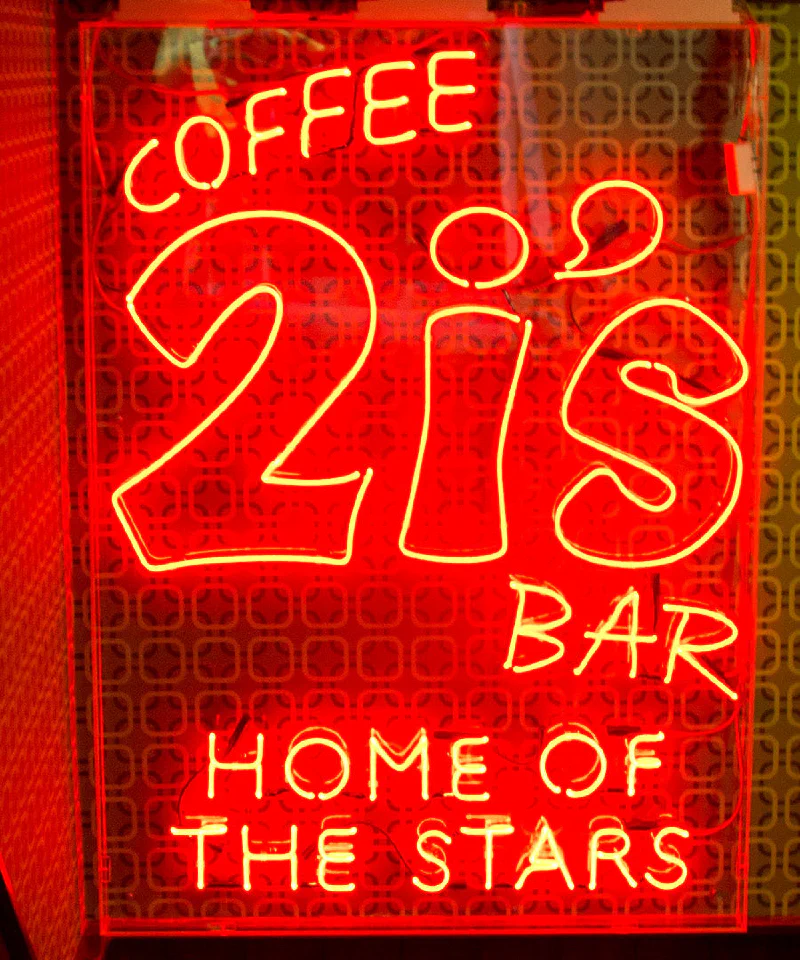 Coffee 2is bar - Neon Sign Soho Coffee 2is bar - Neon Sign Soho – Real Glass Neon Signs by Goodwin & Goodwin, London