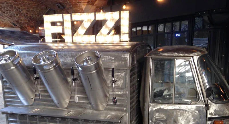 Fizz sign – Restaurant Signs by Goodwin & Goodwin, London